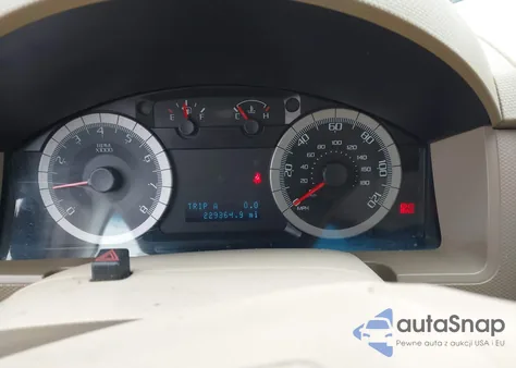 2009 Ford Escape Xlt from USA, damaged, VIN 1FMCU03729KA03800